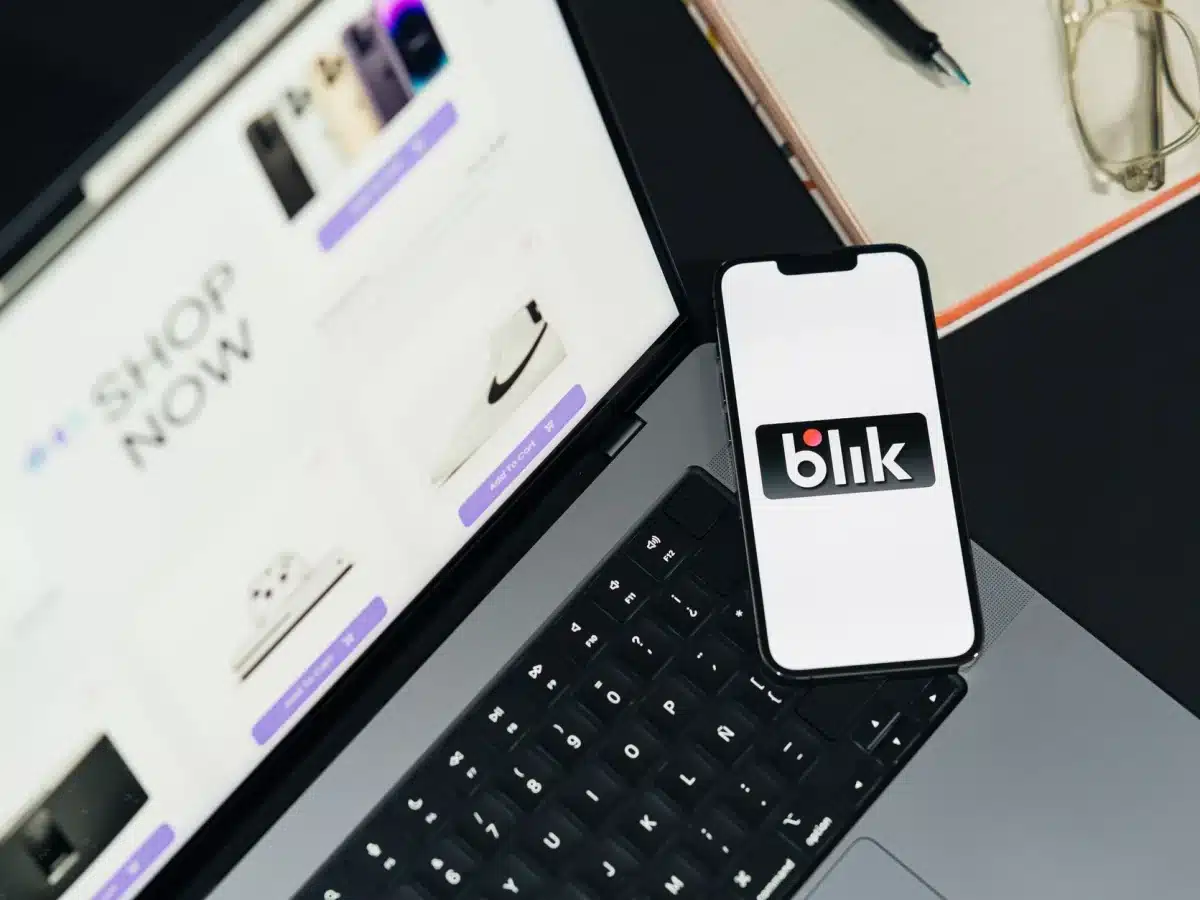 shopping app smartphone